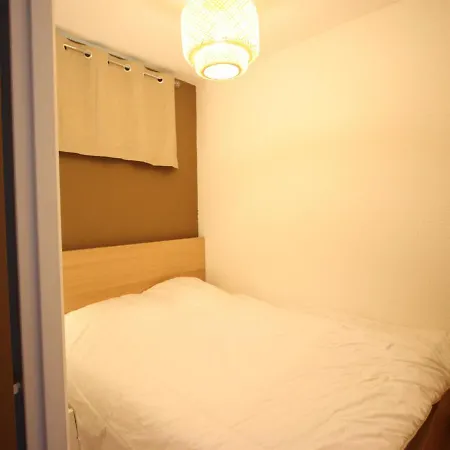 Recent T2 Lumineux Pour 6, Au Pied Des Pistes Avec Balcon Sud Et Parking, Chamrousse Recoin - Fr-1-340-161 Chamrousse